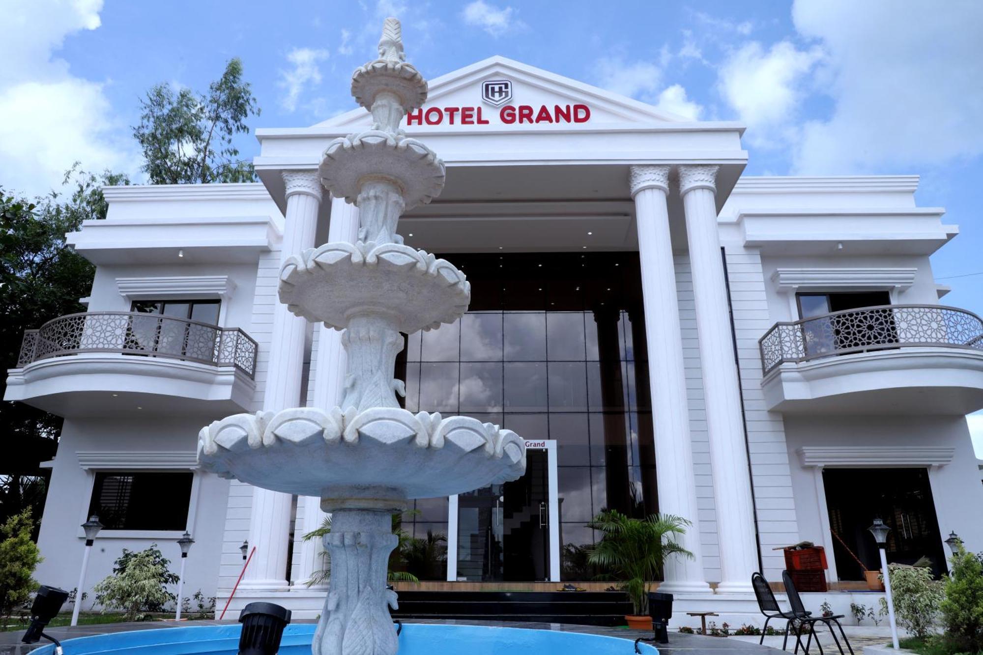 Hotel Grand Khuldabad Exterior foto